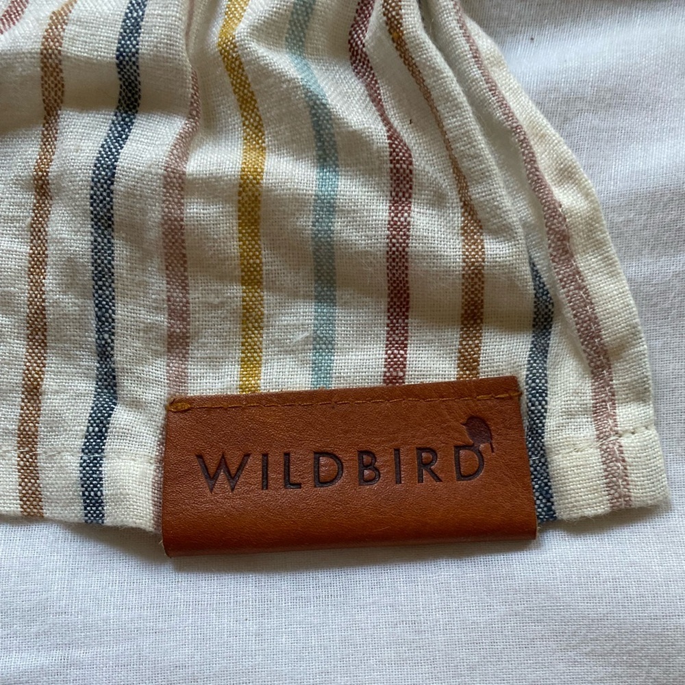 Wildbird single layer linen ring sling baby carrier.